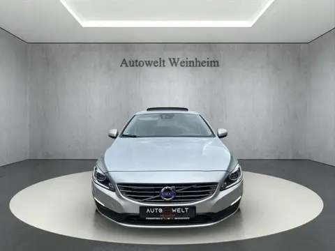 Annonce VOLVO V60 Essence 2016 d'occasion Allemagne