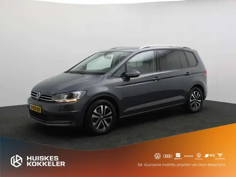 Used VOLKSWAGEN TOURAN Petrol 2021 Ad 