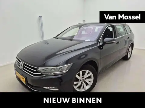 Used VOLKSWAGEN PASSAT Petrol 2021 Ad 