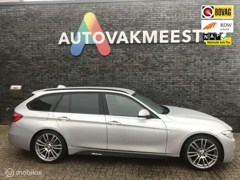 Used BMW SERIE 3 Petrol 2018 Ad 