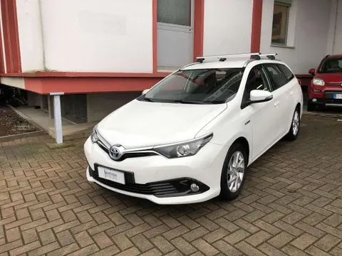 Used TOYOTA AURIS Hybrid 2017 Ad 