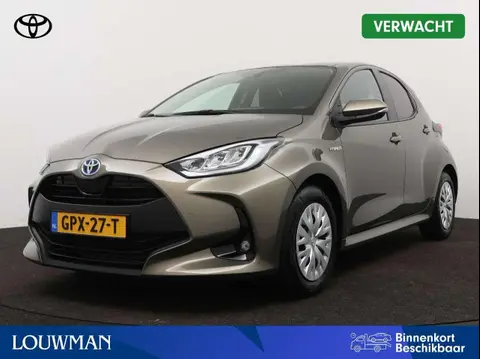 Used TOYOTA YARIS Hybrid 2021 Ad 