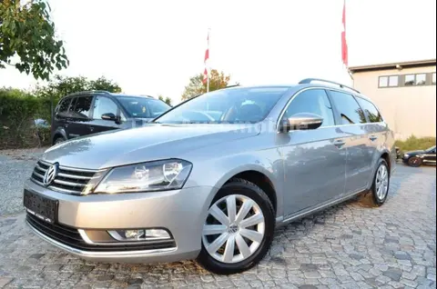 Used VOLKSWAGEN PASSAT Petrol 2014 Ad 