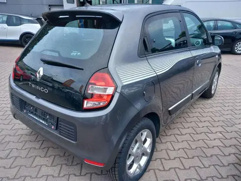 Used RENAULT TWINGO Petrol 2017 Ad 