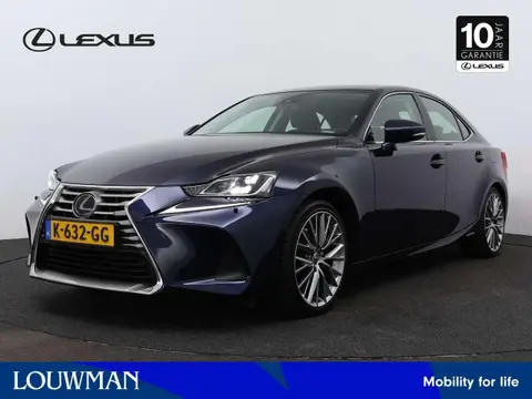 Used LEXUS IS Hybrid 2019 Ad 