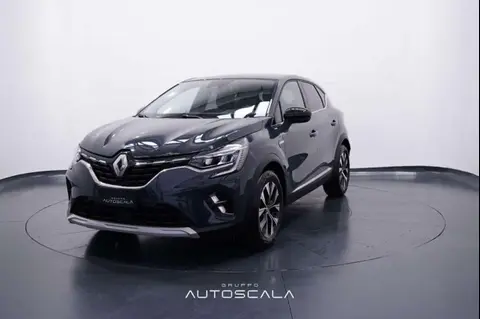 Used RENAULT CAPTUR Hybrid 2023 Ad 