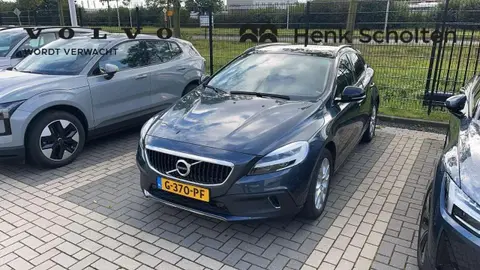 Used VOLVO V40 Petrol 2019 Ad 