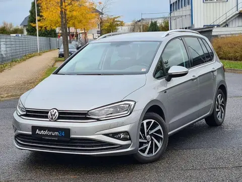 Used VOLKSWAGEN GOLF Petrol 2018 Ad 