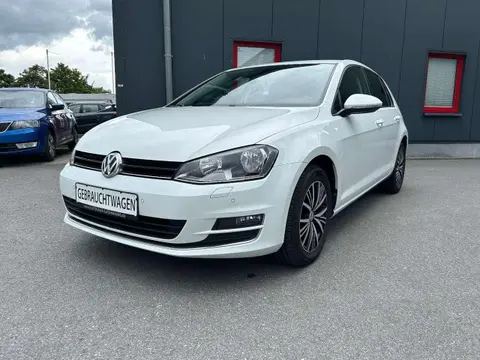 Used VOLKSWAGEN GOLF Petrol 2016 Ad 