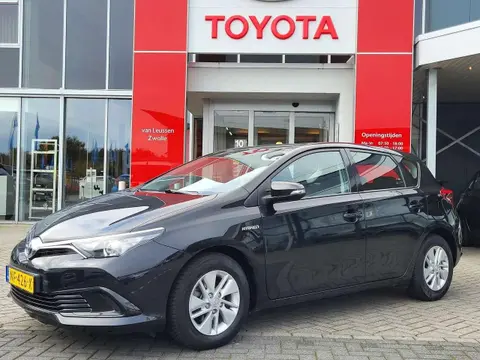 Used TOYOTA AURIS Hybrid 2017 Ad 