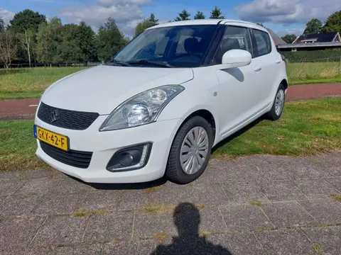 Used SUZUKI SWIFT Petrol 2015 Ad 