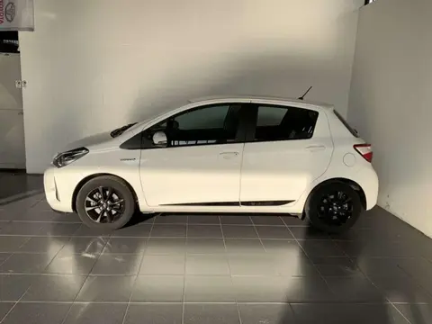 Used TOYOTA YARIS Hybrid 2019 Ad 