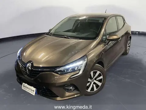 Used RENAULT CLIO Hybrid 2021 Ad 