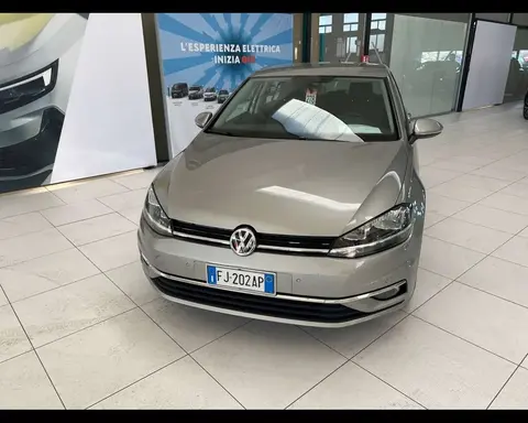 Used VOLKSWAGEN GOLF Petrol 2017 Ad 