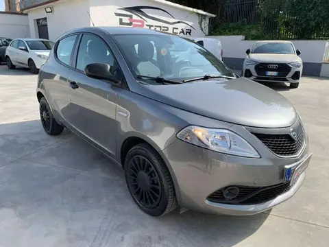 Annonce LANCIA YPSILON Essence 2018 d'occasion 