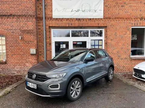 Used VOLKSWAGEN T-ROC Petrol 2019 Ad 