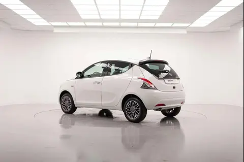 Used LANCIA YPSILON Hybrid 2023 Ad 