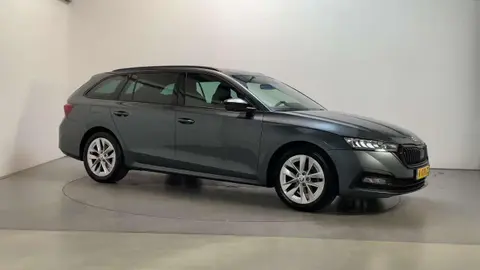 Used SKODA OCTAVIA Petrol 2021 Ad 