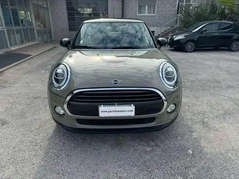 Used MINI COOPER Diesel 2019 Ad 