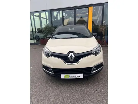 Used RENAULT CAPTUR Petrol 2017 Ad 