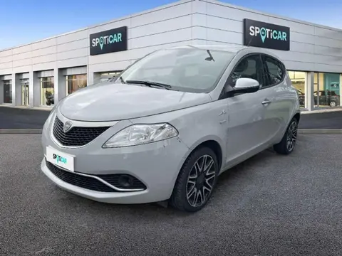 Annonce LANCIA YPSILON Essence 2016 d'occasion 