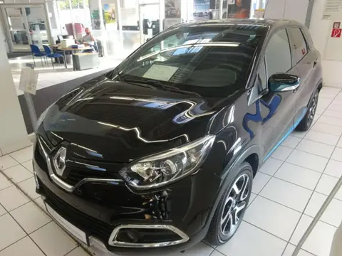 Used RENAULT CAPTUR Petrol 2017 Ad 