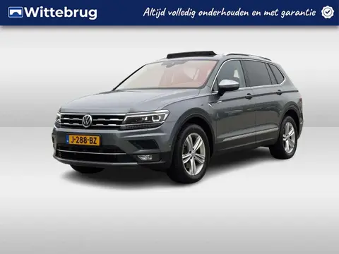 Used VOLKSWAGEN TIGUAN Petrol 2018 Ad 