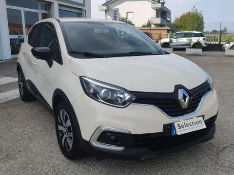 Annonce RENAULT CAPTUR Diesel 2019 d'occasion 