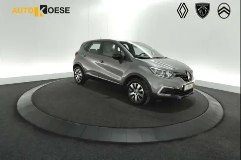 Annonce RENAULT CAPTUR Essence 2018 d'occasion 