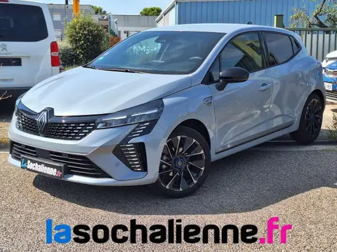 Annonce RENAULT CLIO Essence 2024 d'occasion 