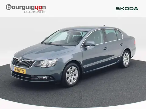 Used SKODA SUPERB Petrol 2015 Ad 