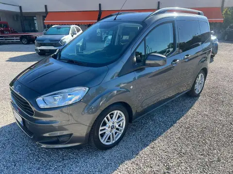 Used FORD TOURNEO Diesel 2018 Ad 