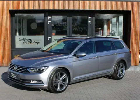 Annonce VOLKSWAGEN PASSAT Essence 2019 d'occasion 