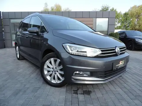 Used VOLKSWAGEN TOURAN Petrol 2017 Ad 