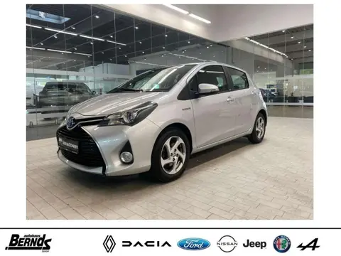 Used TOYOTA YARIS Hybrid 2017 Ad 