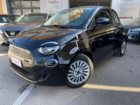 Used FIAT 500 Electric 2021 Ad 