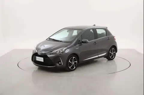 Used TOYOTA YARIS Hybrid 2019 Ad 