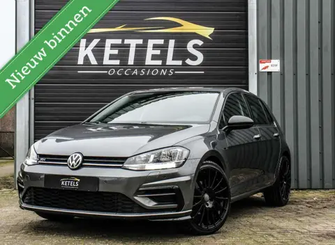 Used VOLKSWAGEN GOLF Petrol 2018 Ad 