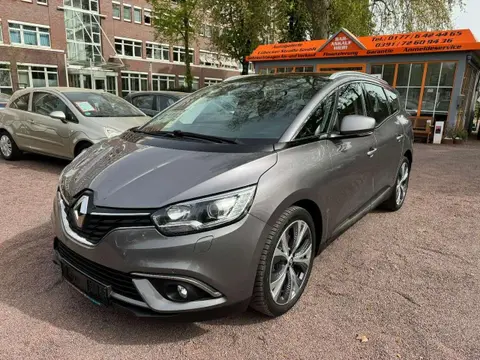 Used RENAULT GRAND SCENIC Petrol 2017 Ad 