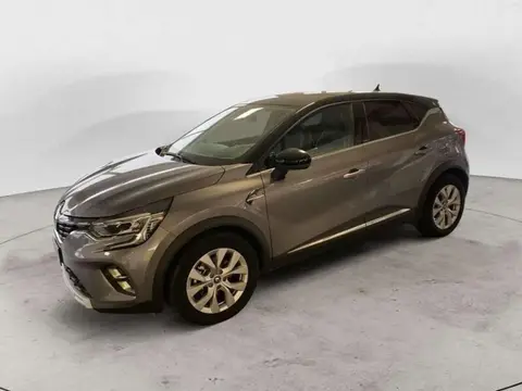 Used RENAULT CAPTUR Hybrid 2021 Ad 