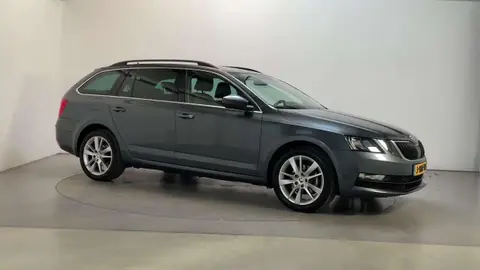 Used SKODA OCTAVIA Petrol 2020 Ad 