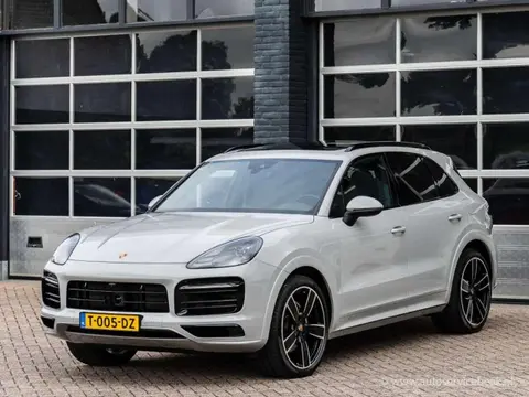 Used PORSCHE CAYENNE Hybrid 2023 Ad 