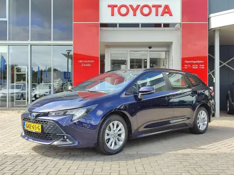 Used TOYOTA COROLLA Hybrid 2023 Ad 