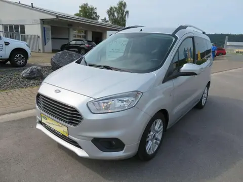 Used FORD TOURNEO Petrol 2019 Ad 