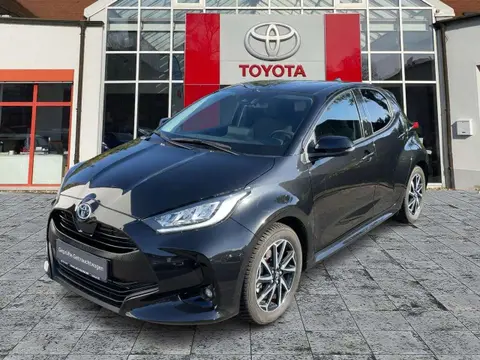 Used TOYOTA YARIS Hybrid 2022 Ad 