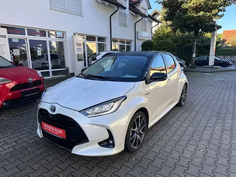 Used TOYOTA YARIS Hybrid 2020 Ad 