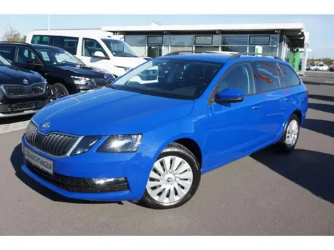 Used SKODA OCTAVIA Petrol 2019 Ad 