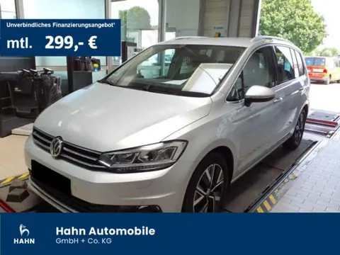 Used VOLKSWAGEN TOURAN Petrol 2019 Ad 