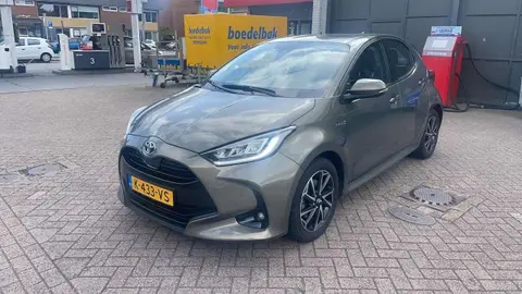 Used TOYOTA YARIS Hybrid 2021 Ad 