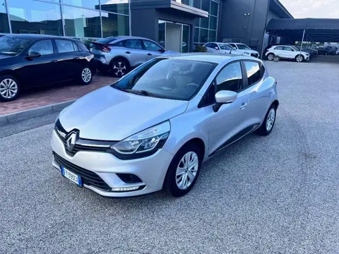 Annonce RENAULT CLIO Essence 2019 d'occasion 